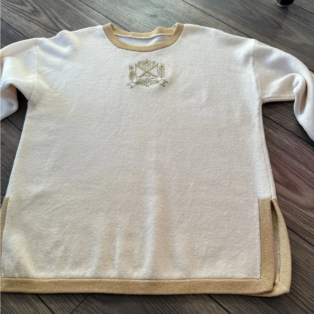St John medium Santana Knit Sweater Cream Ivory with metallic gold crest